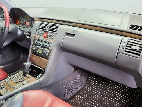 Used 2002 Mercedes-Benz E 55 AMG Sedan image 27