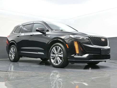 Used 2022 Cadillac XT6 Premium Luxury w/ Technology Package image 39