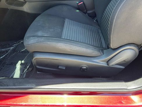 Used 2023 Dodge Challenger GT RWD image 10