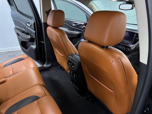 Used 2017 GMC Acadia SLT image 49