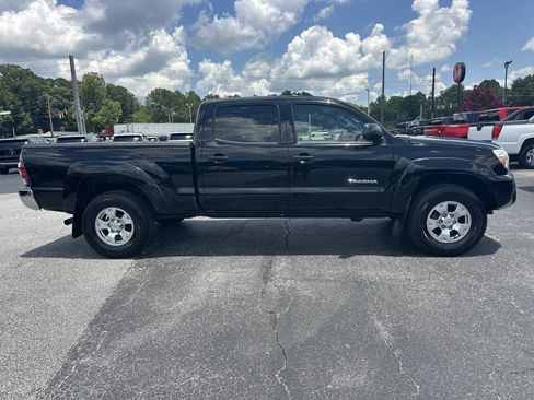 Used 2013 Toyota Tacoma 4x4 Double Cab w/ SR5 Pkg image 9