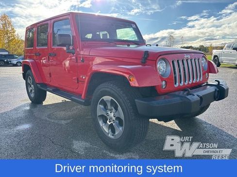 Used 2018 Jeep Wrangler Unlimited Sahara w/ Connectivity Group image 17