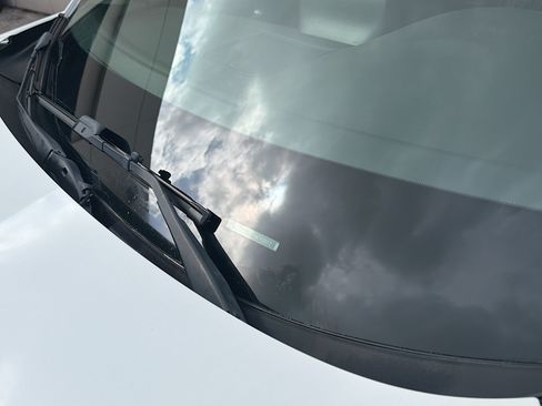 Used 2023 Honda HR-V LX image 36