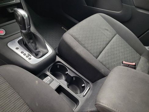 Used 2018 Volkswagen Tiguan Limited w/ Premium Package image 26