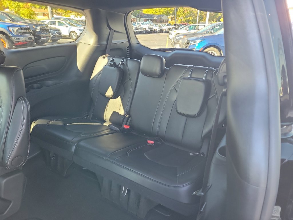 Used 2026 Chrysler Pacifica Select FWD image 19