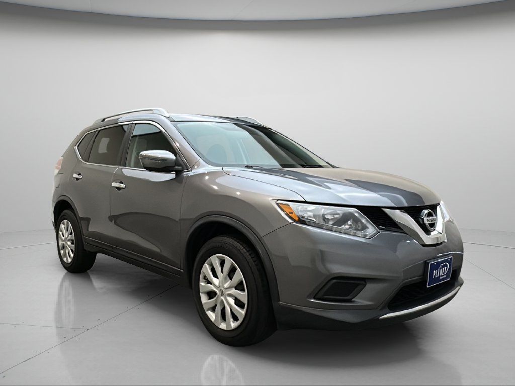 Used 2016 Nissan Rogue S w/ Appearance Package AWD/4WD image 1