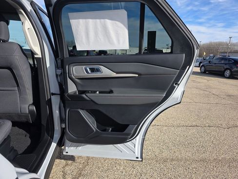 New 2026 Ford Explorer Active image 34