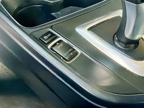 Used 2014 BMW 320i xDrive Sedan image 30