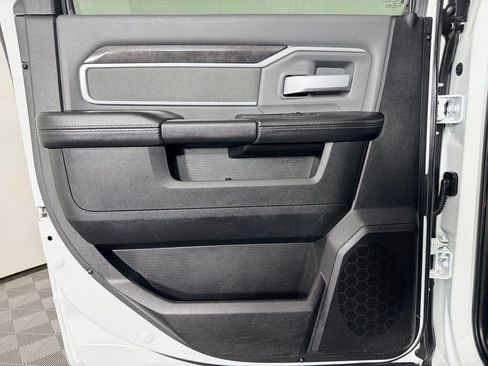 Used 2023 RAM 2500 Big Horn w/ Level 1 Equipment Group image 29