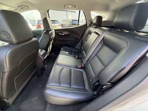 Used 2024 GMC Terrain SLT AWD/4WD image 20