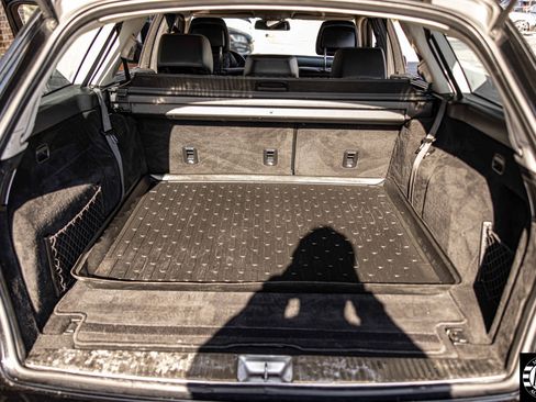 Used 2014 Mercedes-Benz E 350 4MATIC Wagon image 17