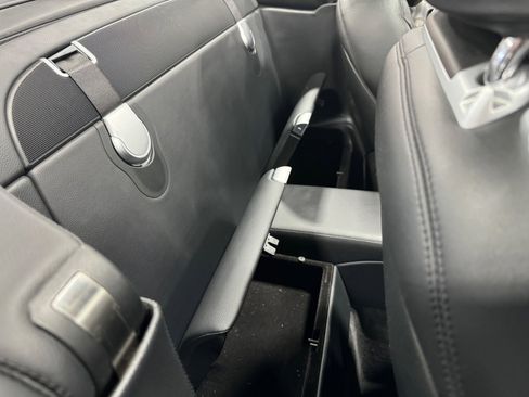 Used 2009 Mercedes-Benz SL 550 image 71