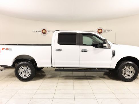 Used 2020 Ford F250 XL w/ STX Appearance Package image 2