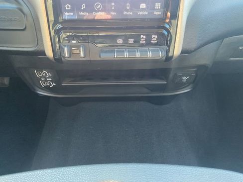 Used 2024 RAM 2500 Laramie image 31