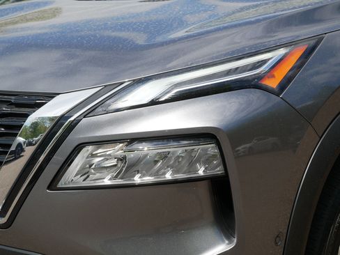Certified 2023 Nissan Rogue Platinum w/ Platinum Premium Package AWD/4WD image 16
