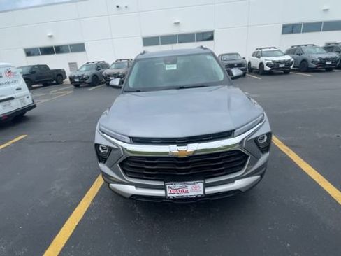 Used 2025 Chevrolet TrailBlazer LT FWD image 5