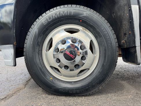 Used 2018 GMC Sierra 3500 Denali AWD/4WD image 13