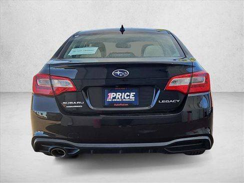 Used 2018 Subaru Legacy 2.5i Premium w/ Moonroof Package AWD/4WD image 8