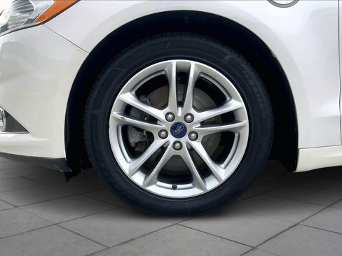 Used 2016 Ford Fusion Energi Titanium image 10