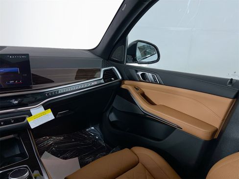 New 2026 BMW X5 xDrive50e w/ M Sport Package image 27
