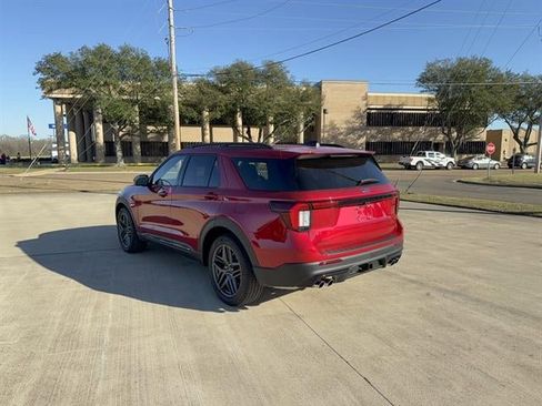 New 2026 Ford Explorer ST w/ Sun And Sound Package image 5