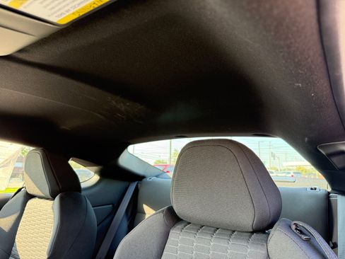 Used 2023 Toyota GR86 Base w/ ALL Weather Mat Package (TMS) image 17