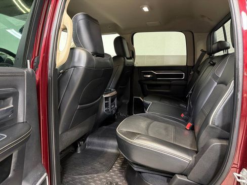 Used 2020 RAM 3500 Laramie image 36