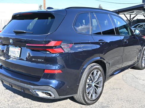Used 2024 BMW X5 xDrive50e w/ M Sport Package AWD/4WD image 4