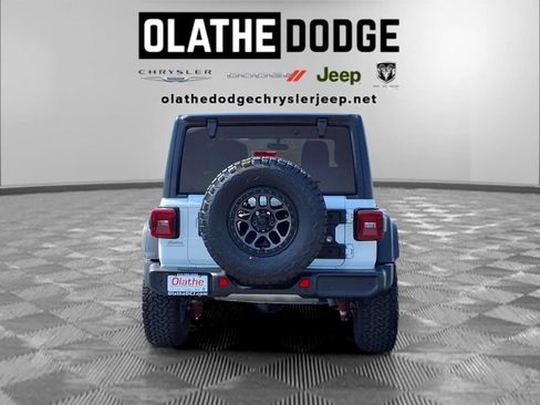 Used 2023 Jeep Wrangler Unlimited Sport AWD/4WD image 26
