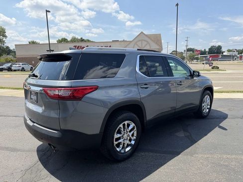 Used 2018 Chevrolet Traverse LT AWD/4WD image 5