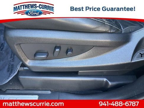 Used 2020 Chevrolet Suburban LT image 10