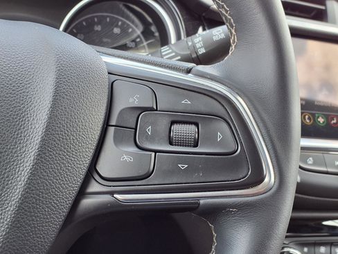 Used 2023 Buick Encore GX Select w/ Sport Touring Package FWD image 18