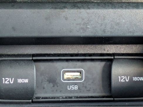 Used 2023 Kia Soul LX image 21