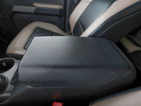 Used 2022 Ford Bronco Wildtrak AWD/4WD image 28