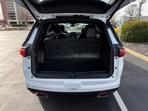 Used 2023 Chevrolet Traverse High Country w/ LPO, Floor Liner Package image 5