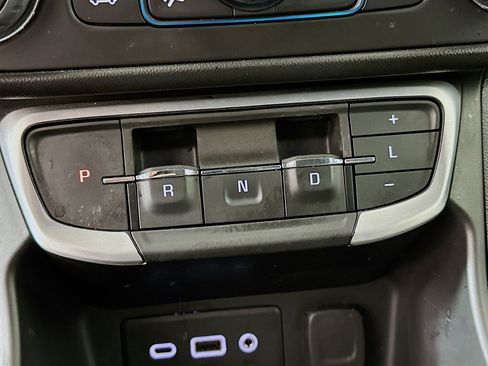 Used 2022 GMC Terrain SLE w/ Driver Convenience Package image 24