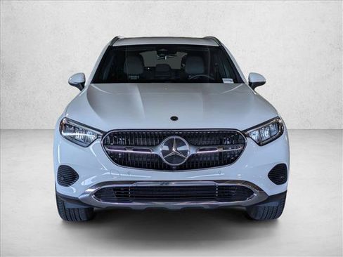 Used 2024 Mercedes-Benz GLC 300 image 5