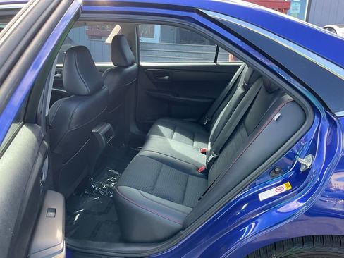 Used 2015 Toyota Camry SE image 24