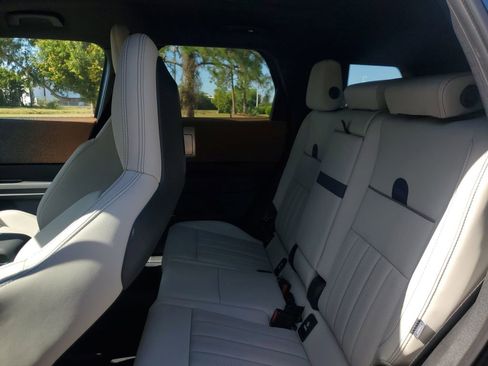 Used 2025 MINI Cooper Countryman S w/ Comfort Package Max image 19