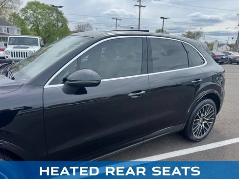 Used 2019 Porsche Cayenne S AWD/4WD image 9