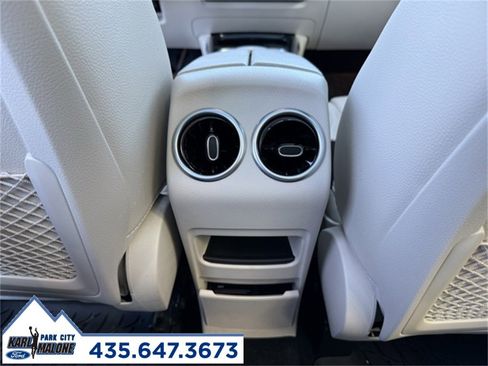 Used 2021 Mercedes-Benz GLB 250 4MATIC image 31