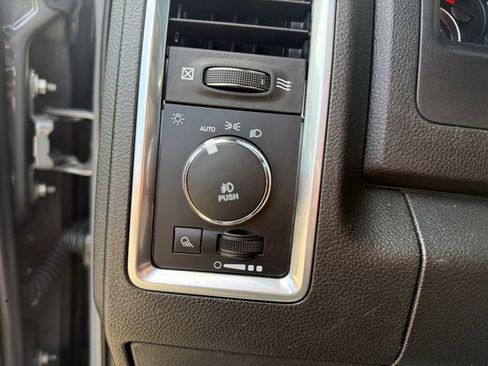 Used 2022 RAM 1500 Warlock w/ Ceramic Grey Warlock Package AWD/4WD image 22