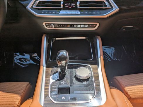 Used 2023 BMW X6 xDrive40i AWD/4WD image 21