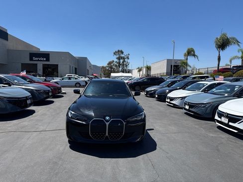 Used 2022 BMW i4 eDrive40 RWD image 9