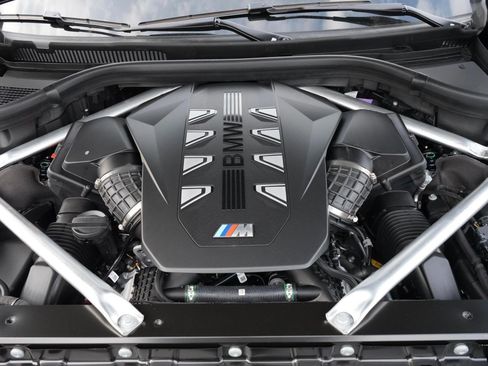 New 2026 BMW X7 M60i w/ Executive Package image 33