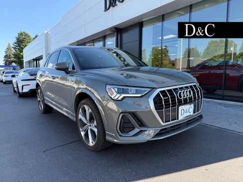Used 2021 Audi Q3 2.0T Premium Plus w/ Premium Plus Package AWD/4WD image 1