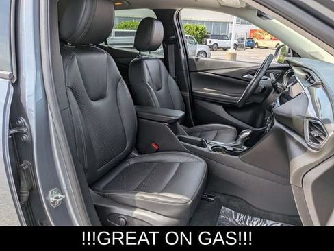 Used 2021 Buick Encore GX Essence w/ Experience Buick Package FWD image 20