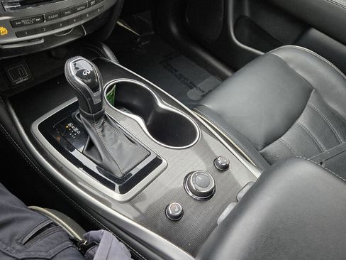 Used 2019 INFINITI QX60 Luxe w/ Essential Package image 24