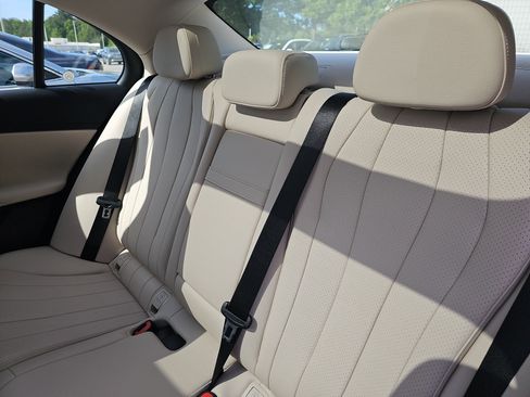 Used 2024 Mercedes-Benz E 350 4MATIC Sedan image 16