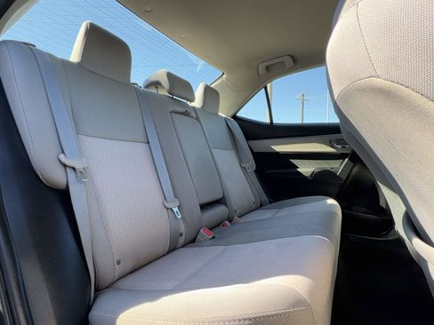 Used 2015 Toyota Corolla LE image 31